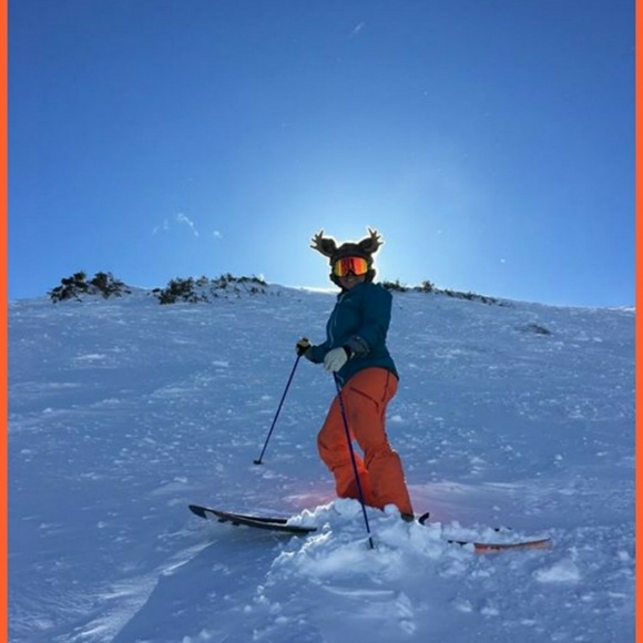 Meet your Posher - Picture 2 of 2